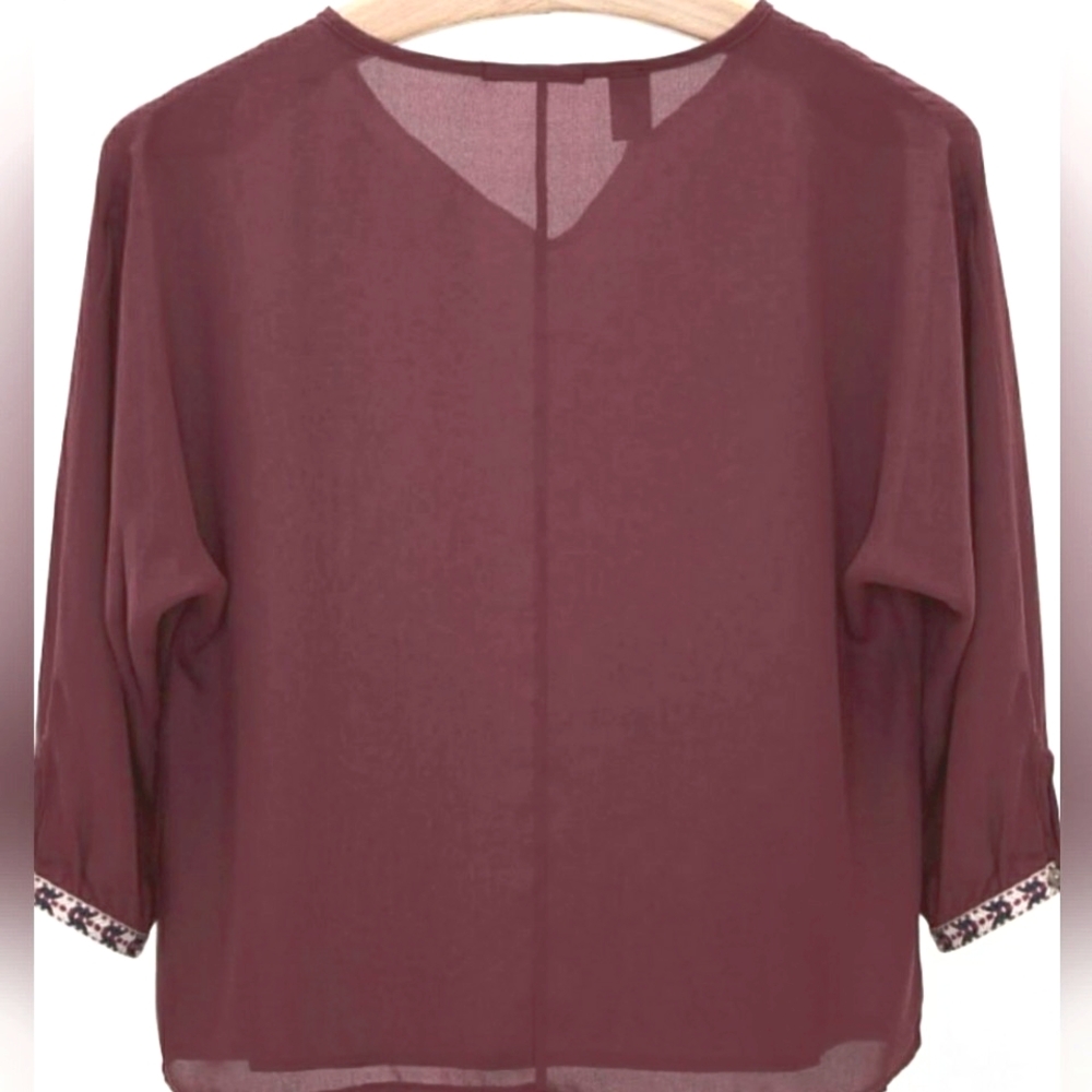 ♦️BKEred 3/4 Sleeve Pullover Top♦️